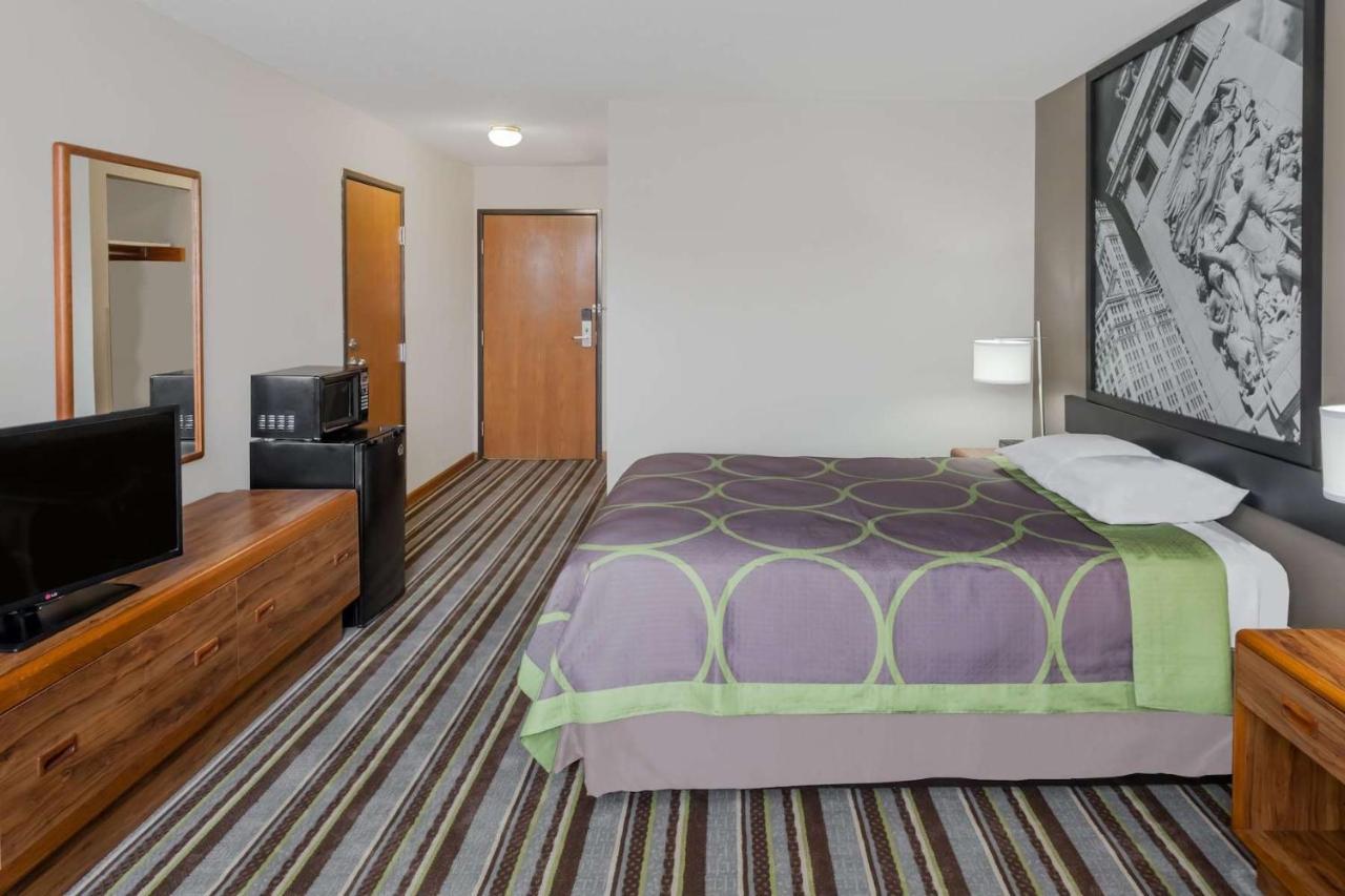 Hotel Super 8 By Wyndham Gilman Zewnętrze zdjęcie